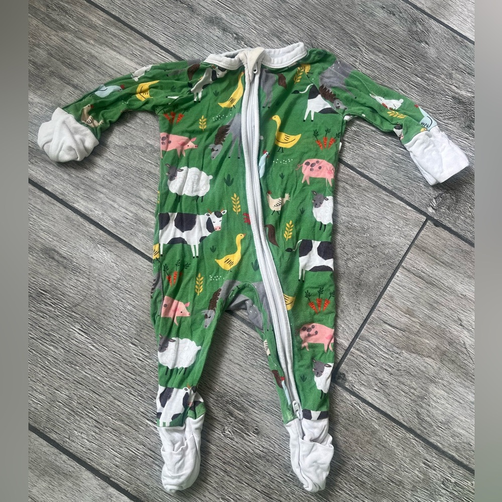 Little sleepies newborn clothes